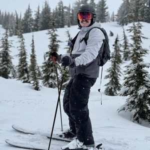 Meet your Posher, Grant